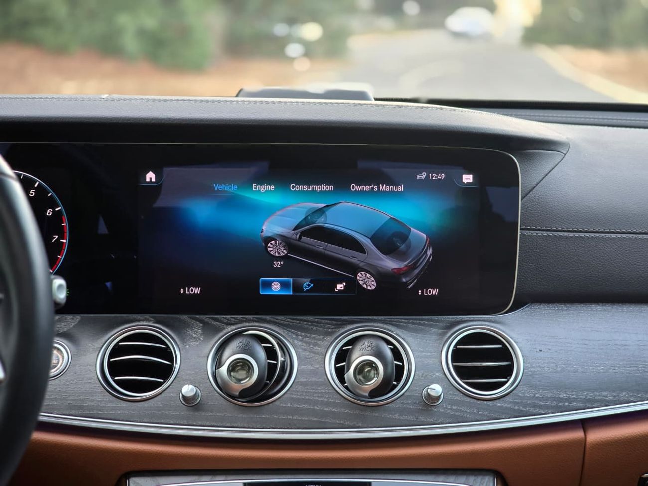 مرسيدس بنز E 350 MERCEDES E-350 KOREAN 2022 ORGINAL PAINT // ACCIDENT FREE // PERFECT CONDITION // LOW MILEAGE