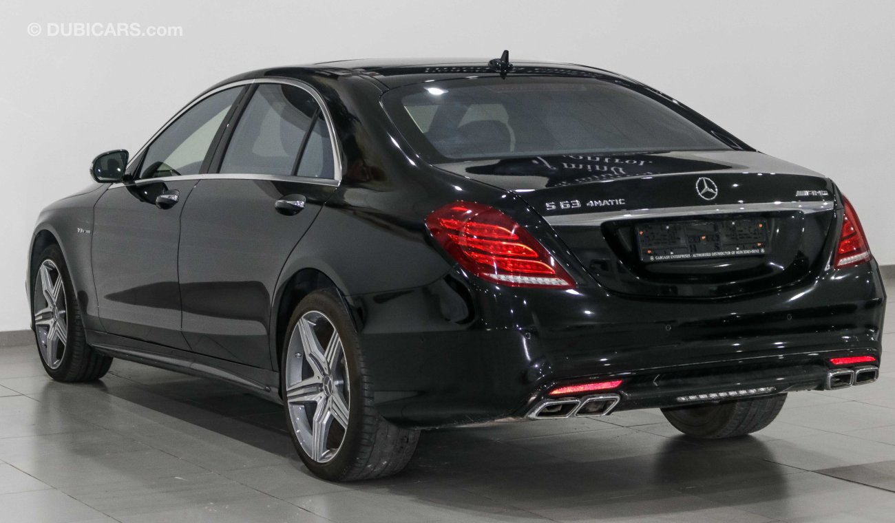 Mercedes-Benz S 63 AMG V8 Biturbo 4Matic