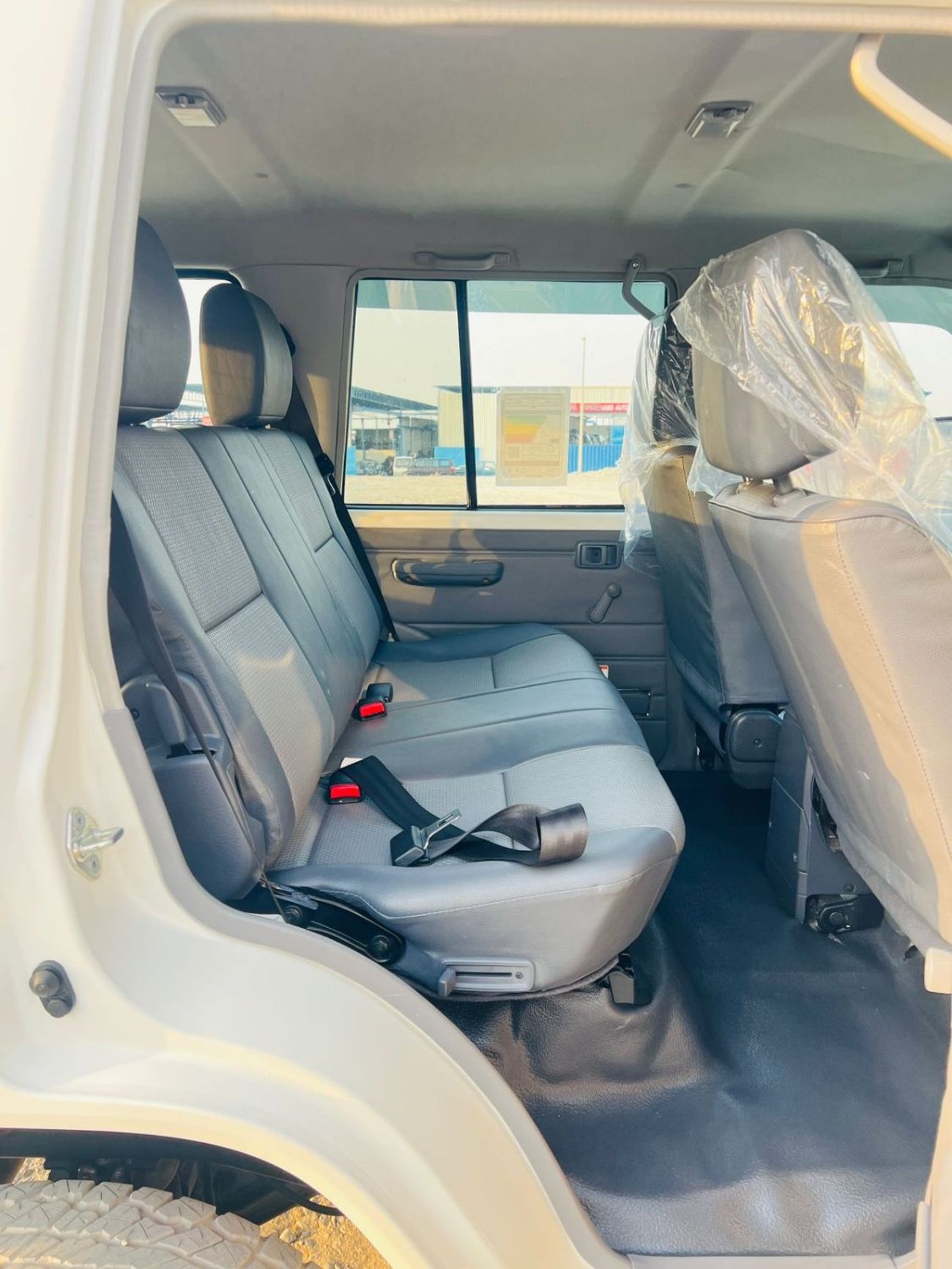 تويوتا لاند كروزر diesel right hand drive 4.5L only for export available