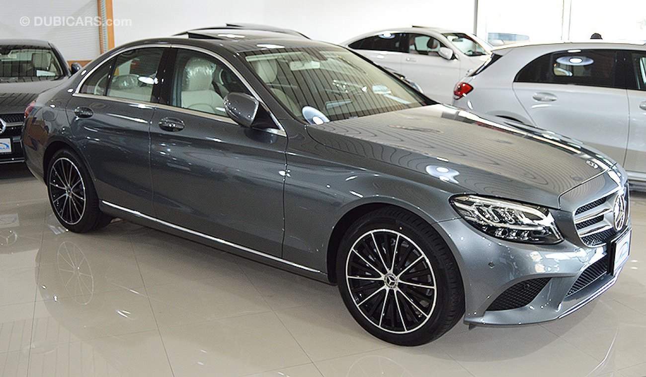 مرسيدس بنز C200 2019 AMG, Sedan, GCC, 0km with 2 Years Unlimited Mileage Warranty from Dealer (RAMADAN OFFER)