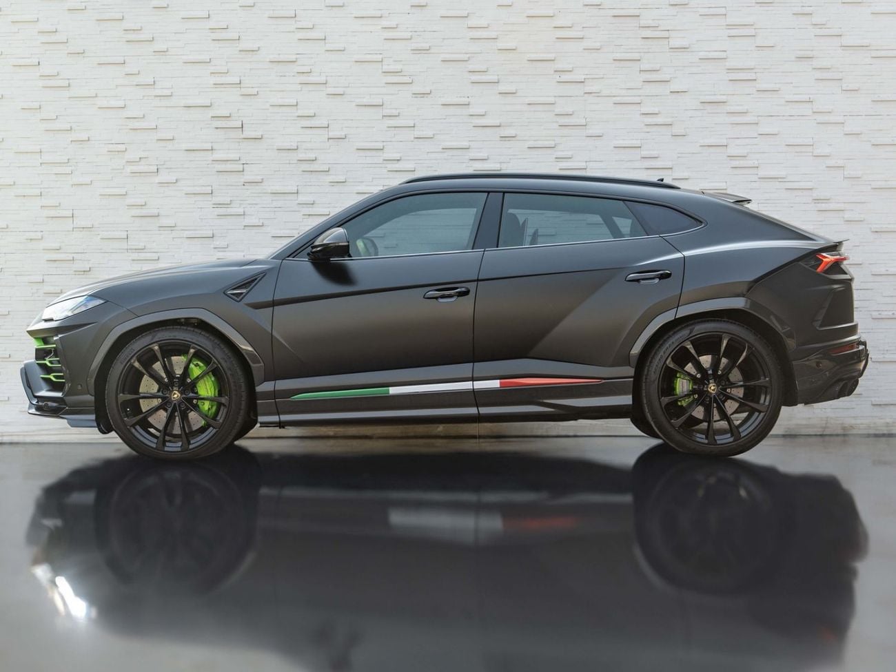 Lamborghini Urus STD