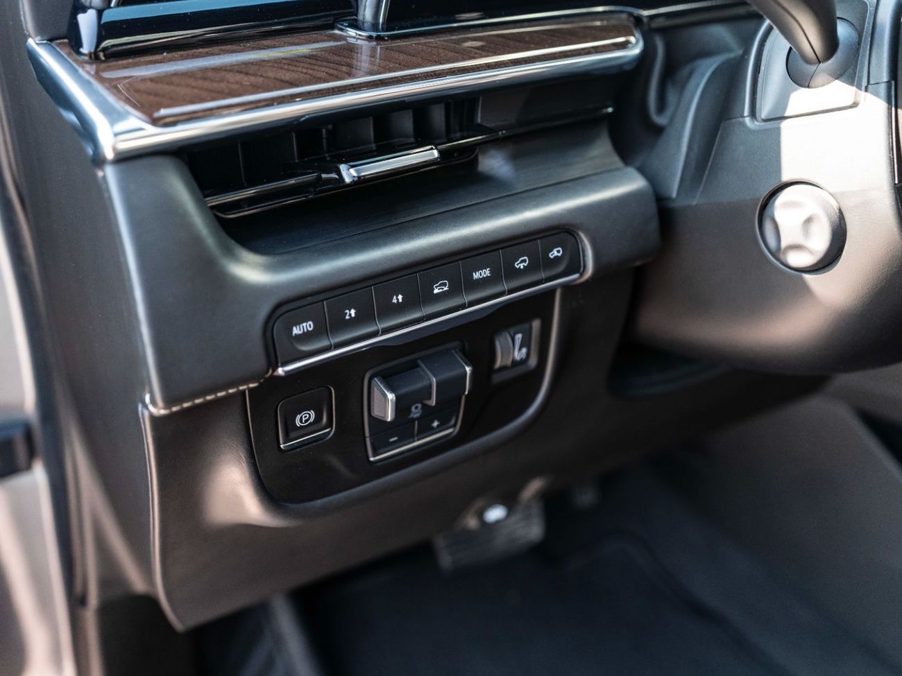 Cadillac Escalade Luxury 6.2L