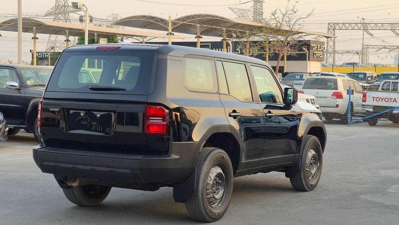 تويوتا برادو TOYOTA PRADO PETROL 2.4T   URBAN - E BASIC - 2025 MODEL - BLACK INSIDE BLACK