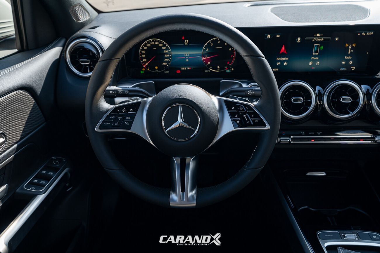 مرسيدس بنز GLB 200 Mercedes-Benz GLB 200 1.3 TURBO 2024