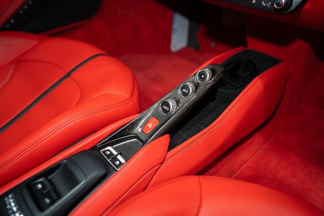 Ferrari F8 Spider STANDARD, миниатюра 29