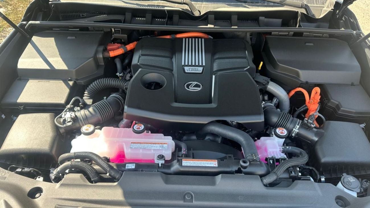 Lexus LX 700h 3.5L V6 Twin-Turbo Hybrid (V35A-FTS + 1MHEV), 10-speed automatic (AJA0F), 7 passengers