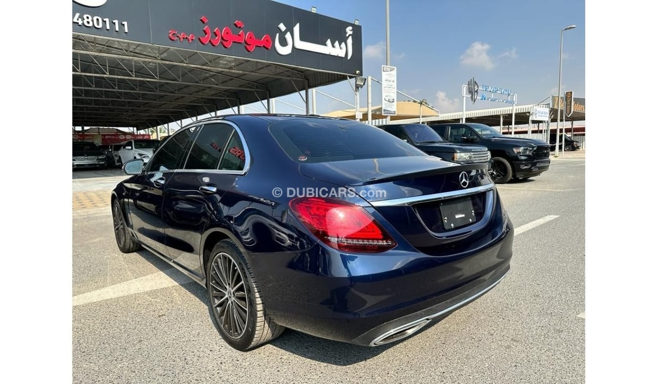 Mercedes-Benz C 300 Luxury