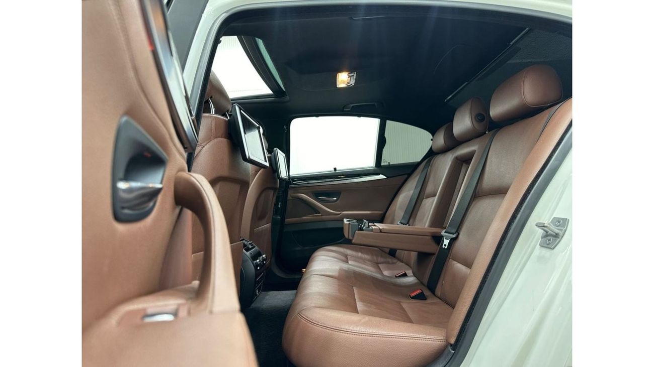 BMW 528i Exclusive 2015 BMW 528i M-Kit, July 2026 BMW Service Pack, Full Options, Low Kms, GCC