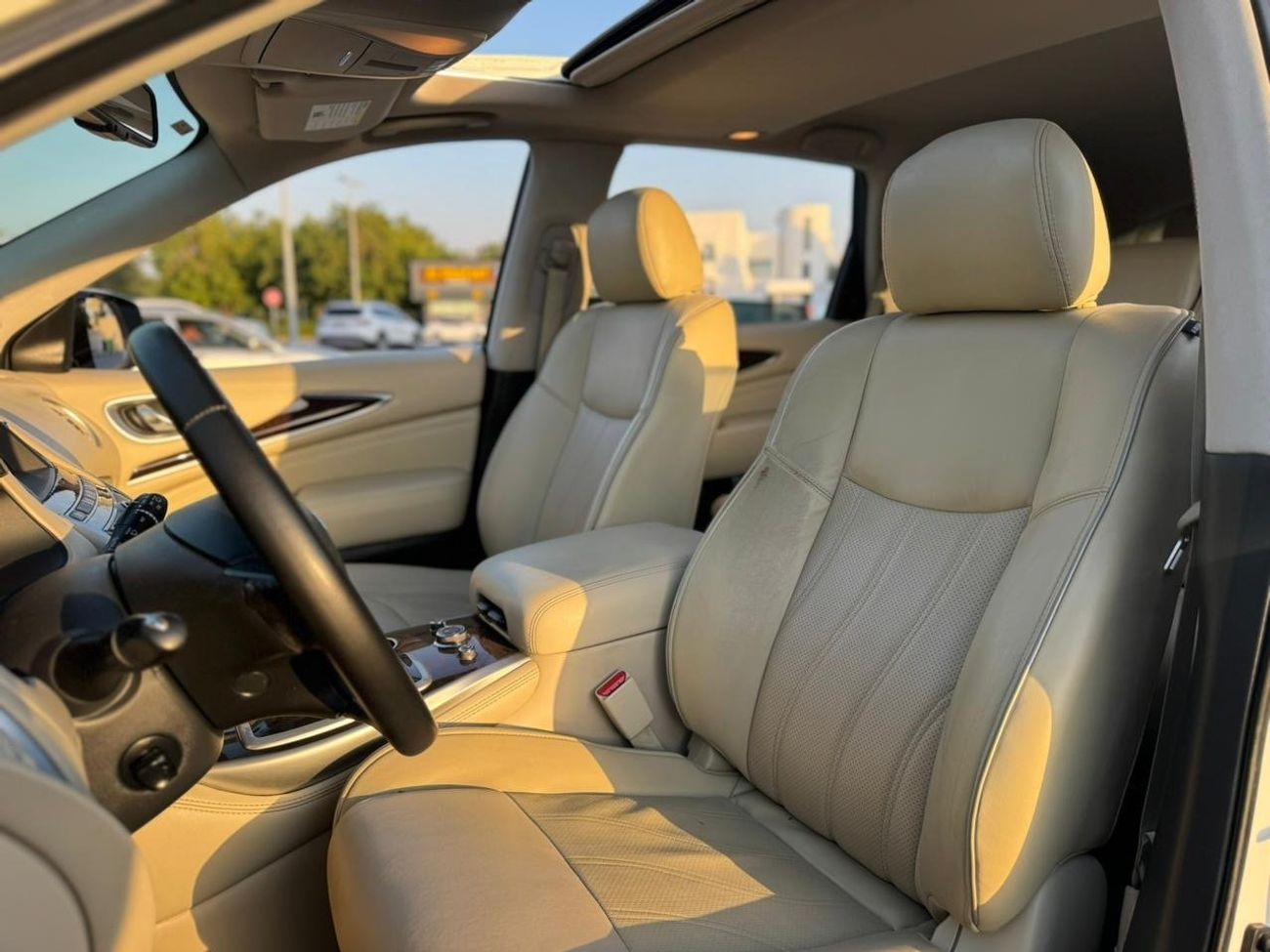 إنفينيتي QX60 Premium 3.5L