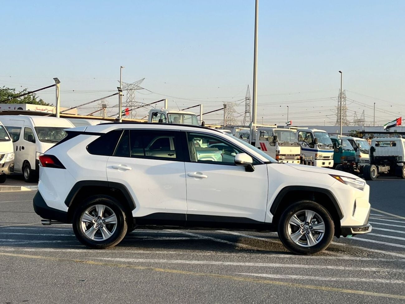 Toyota RAV4 2025 Toyota Rav4 XLE Full Option 2.5L V4 - Rear Camera  - Leather Seat - AWD 4x4 - Push Start