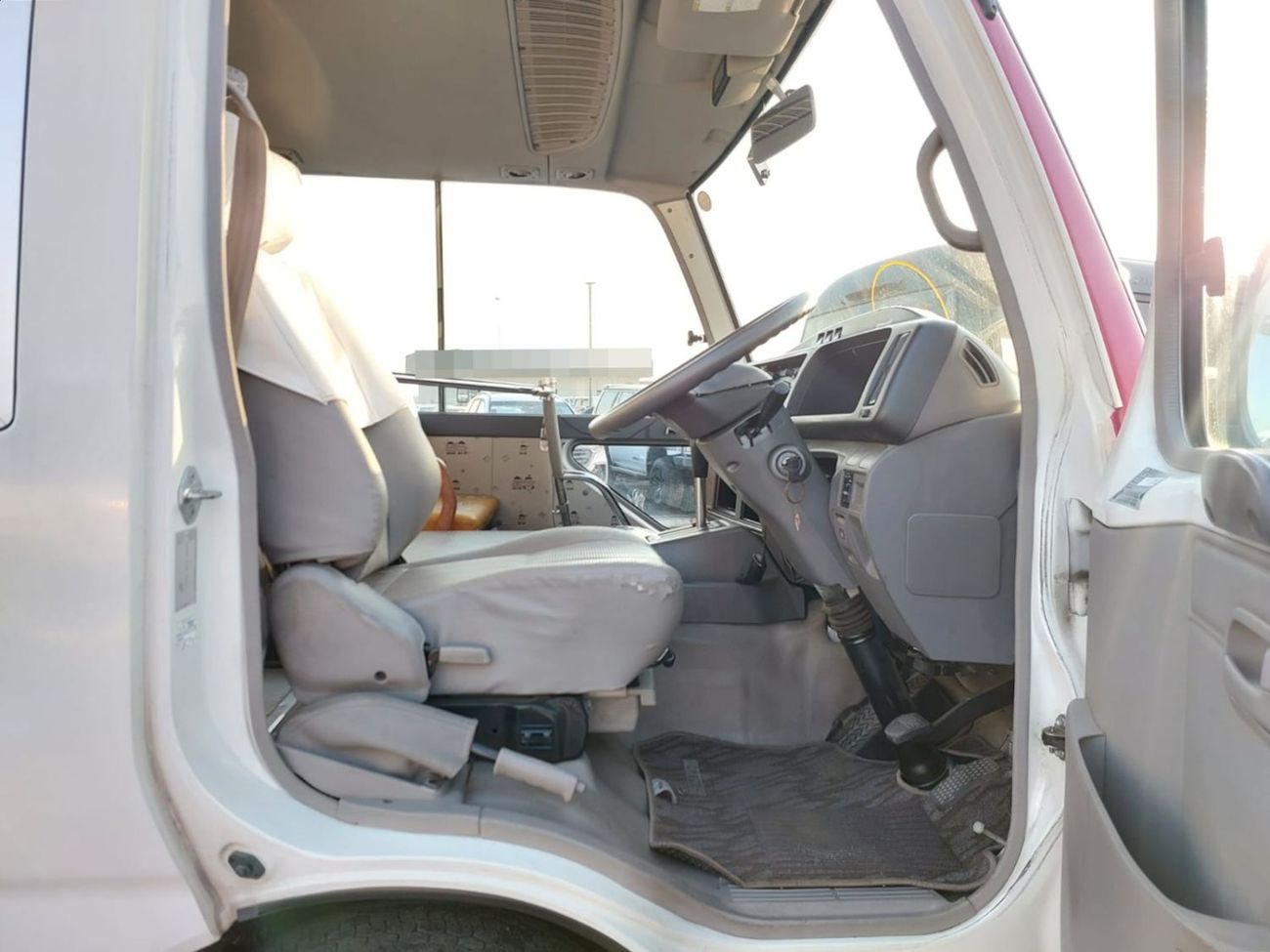 تويوتا كوستر TOYOTA COASTER BUS RHD 2011 MODEL 4.0 L DIESEL AUTOMATIC(PM02142)