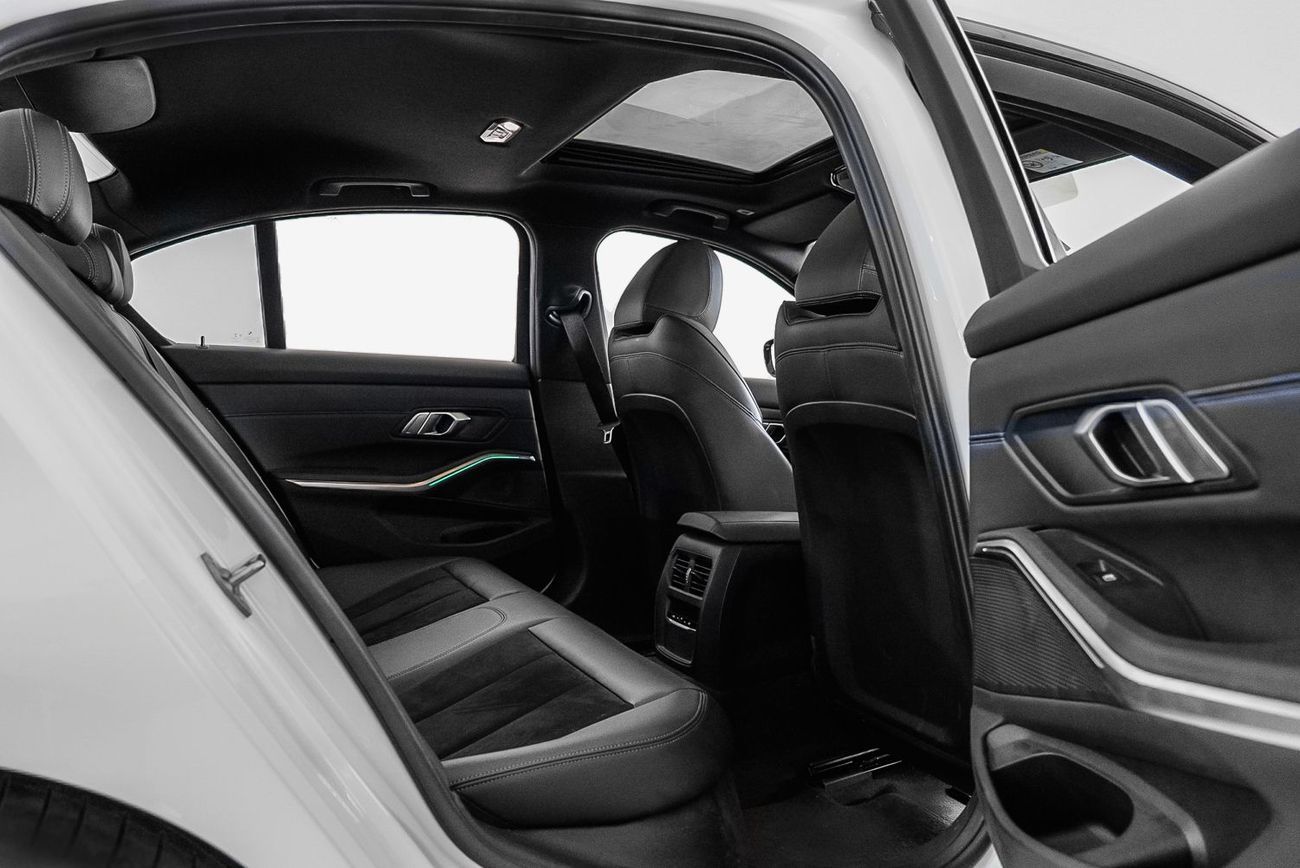 بي أم دبليو 330i M Sport 2.0L (255 HP)