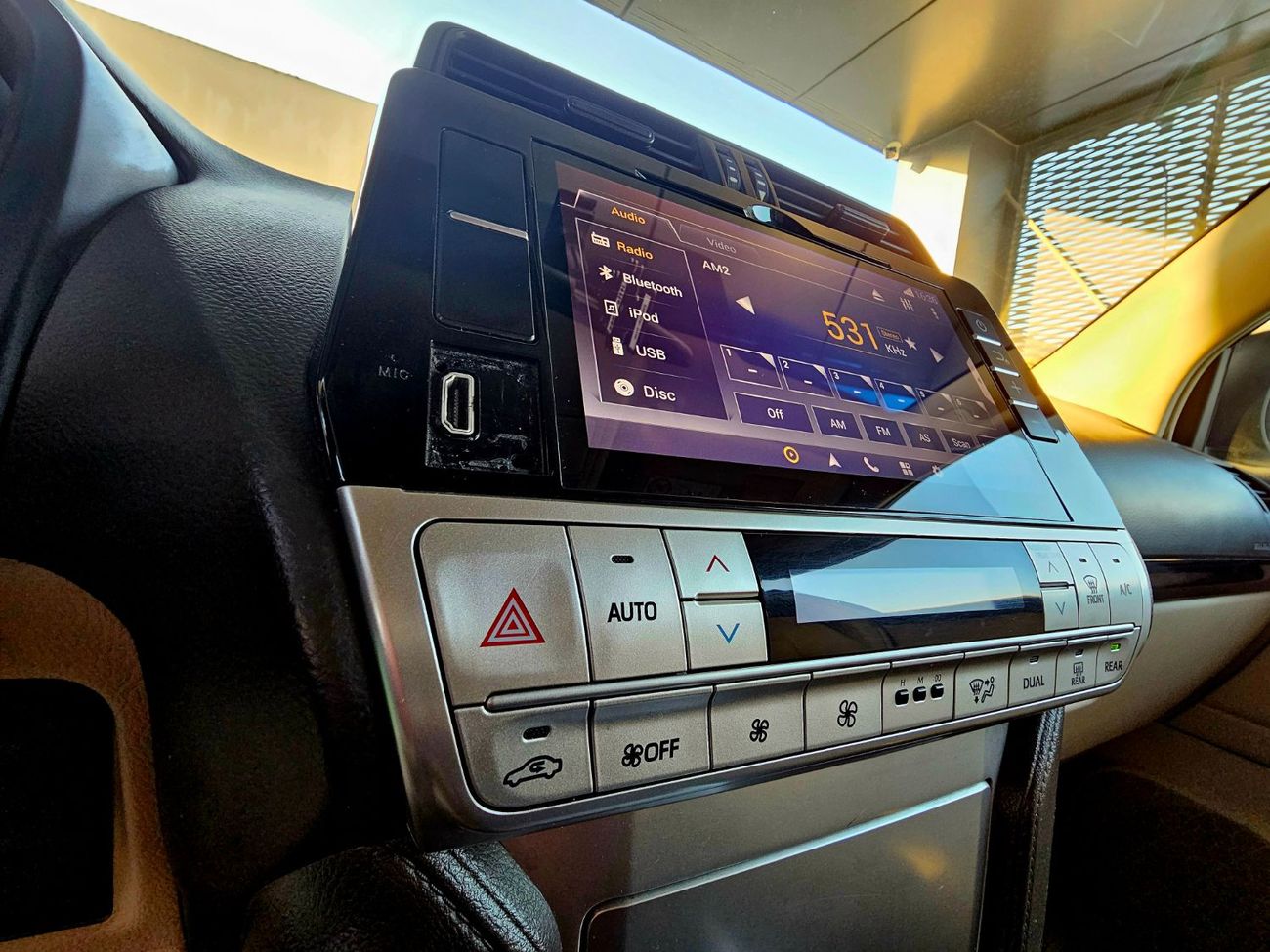 Toyota Prado GXR/ SUNROOF LEATHER/ V6 4.0L 4WD/ LOW MILEAGE