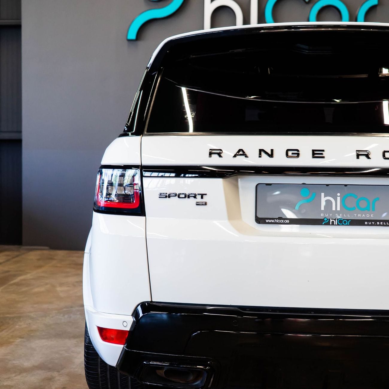 Land Rover Range Rover Sport HSE P360 3.0L 3,449 P.M • 0% Downpayment • Range Rover Sport HSE • 1 Year Warranty