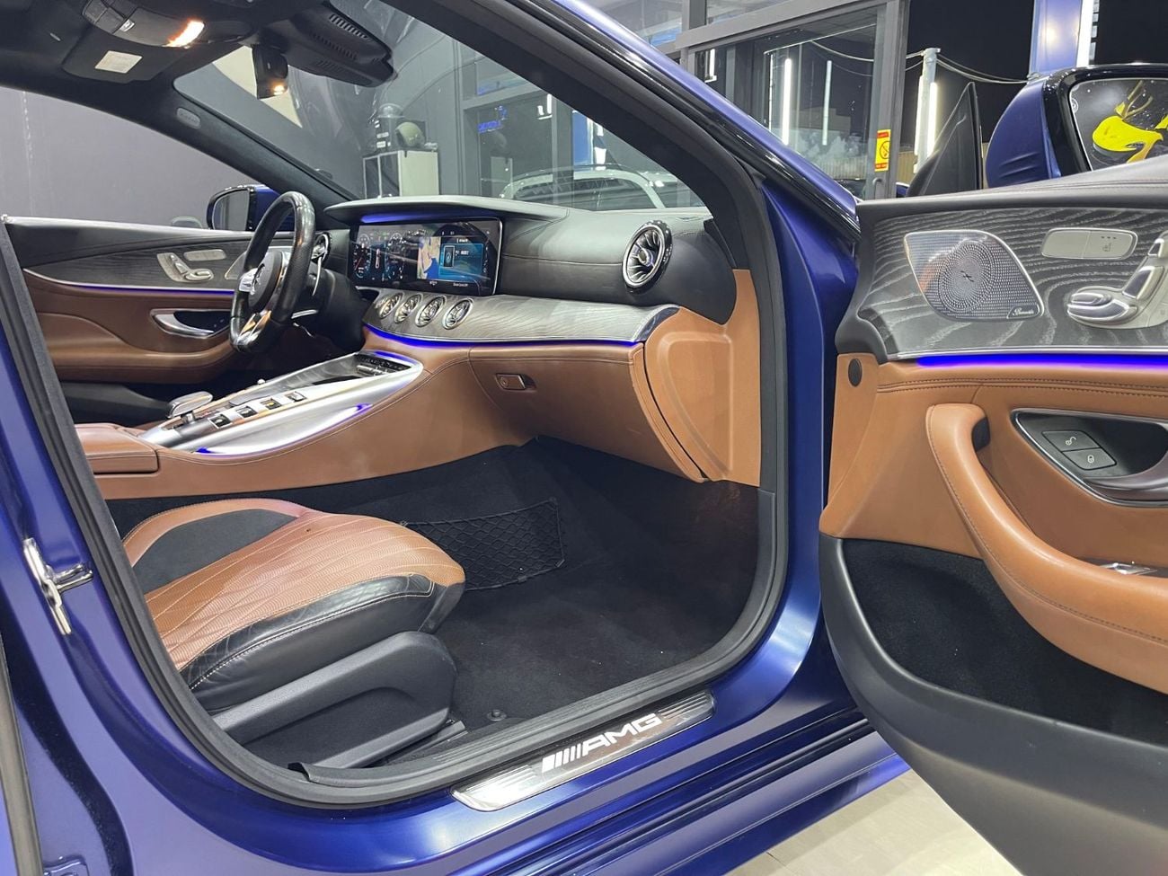 مرسيدس بنز ايه ام جي جي تي 53