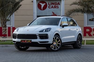 Porsche Cayenne E-Hybrid 3.0L (355 HP)