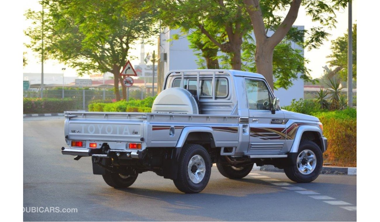 تويوتا لاند كروزر بيك آب 79 SINGLE CAB LX-V V6 4.0L PETROL  4WD MANUAL TRANSMISSION