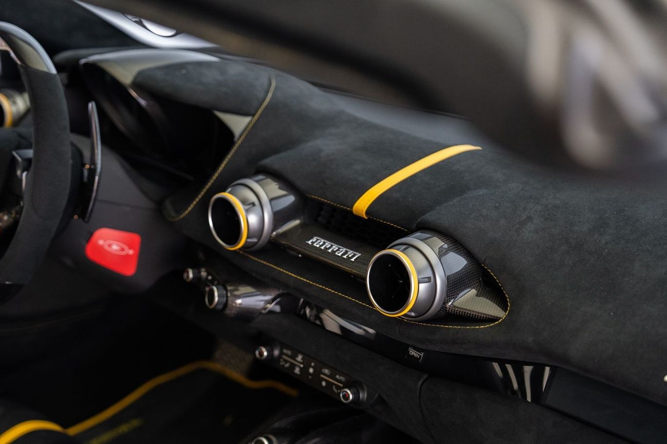 فيراري 812 GTS Ferrari 812 GTS Mansory