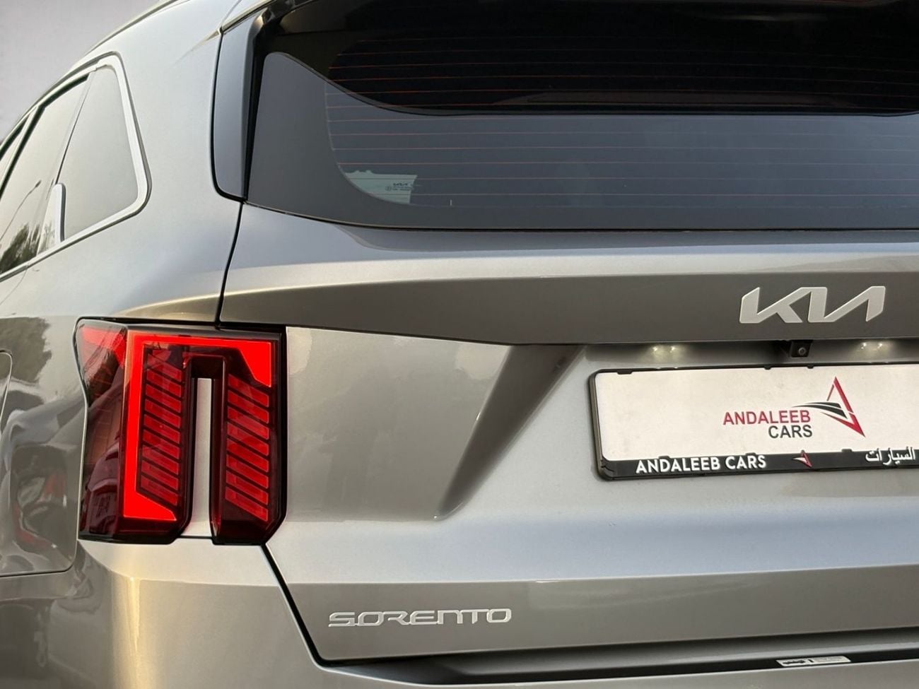 Kia Sorento AED 1,350 P.M | 0% DOWN PAYMENT | KIA SORENTO | 2.5L I4 | AGENCY WARRANTY | FULL AGENCY SERVICE HIST