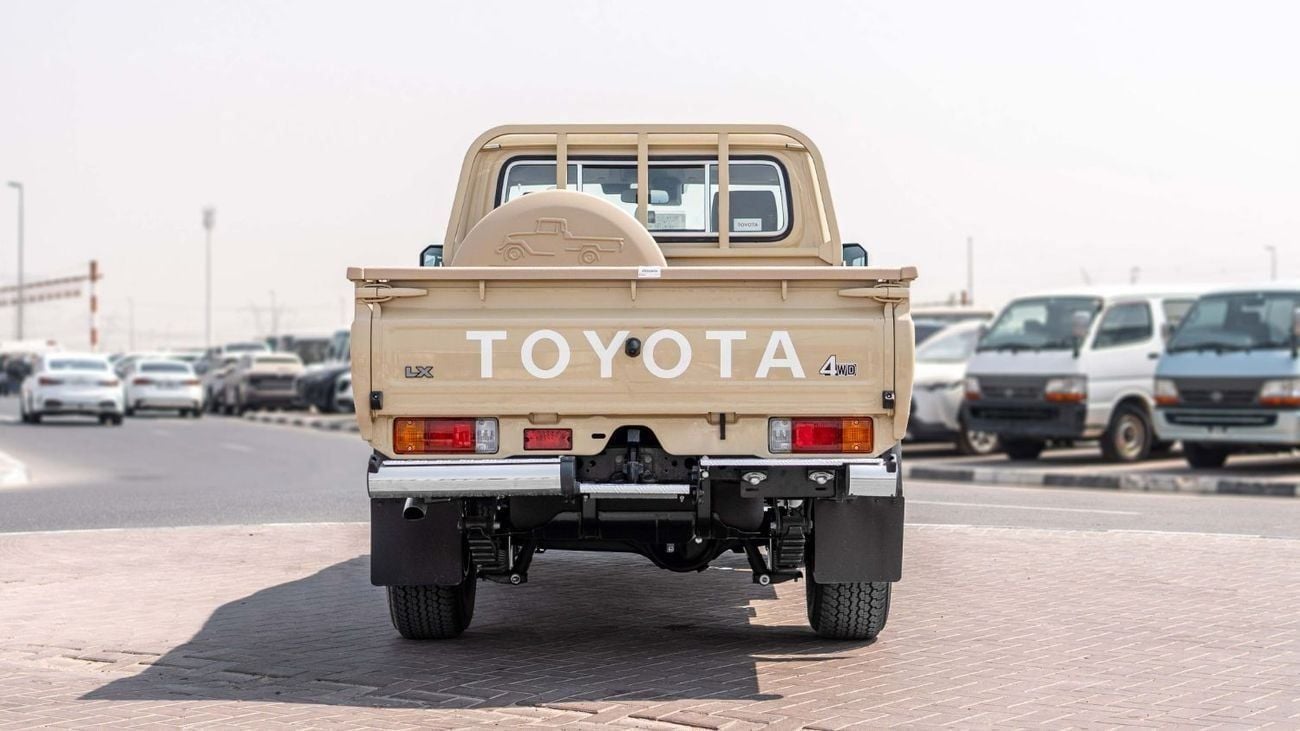 تويوتا لاند كروزر بيك آب 2026 Toyota Land Cruiser LC 79 2.8L MT Diesel (Beige-Brown)