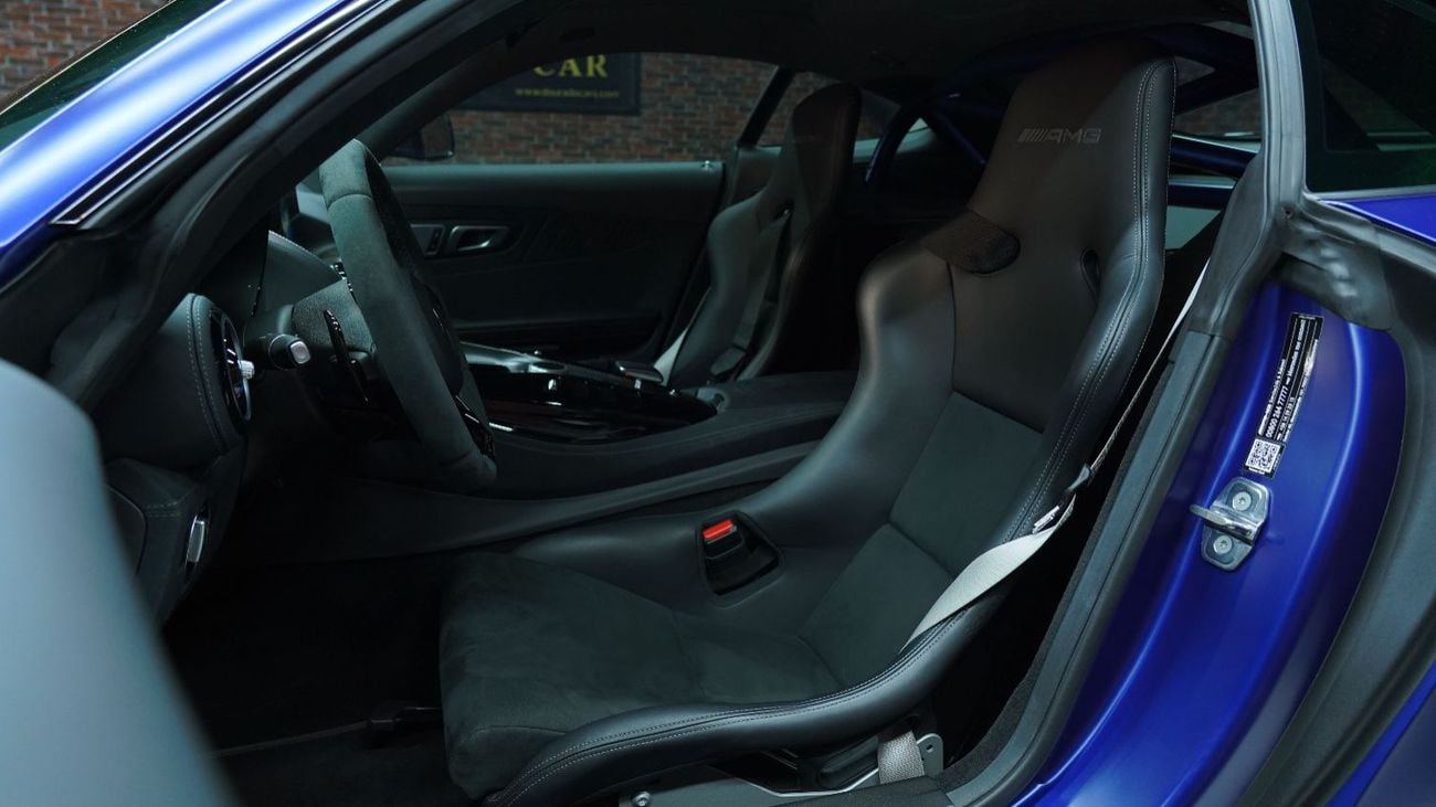 مرسيدس بنز AMG GTR | LIMITED OFFER | IMMACULATE CONDITION | CARBON DETAILS | SPORT AMG SEATS
