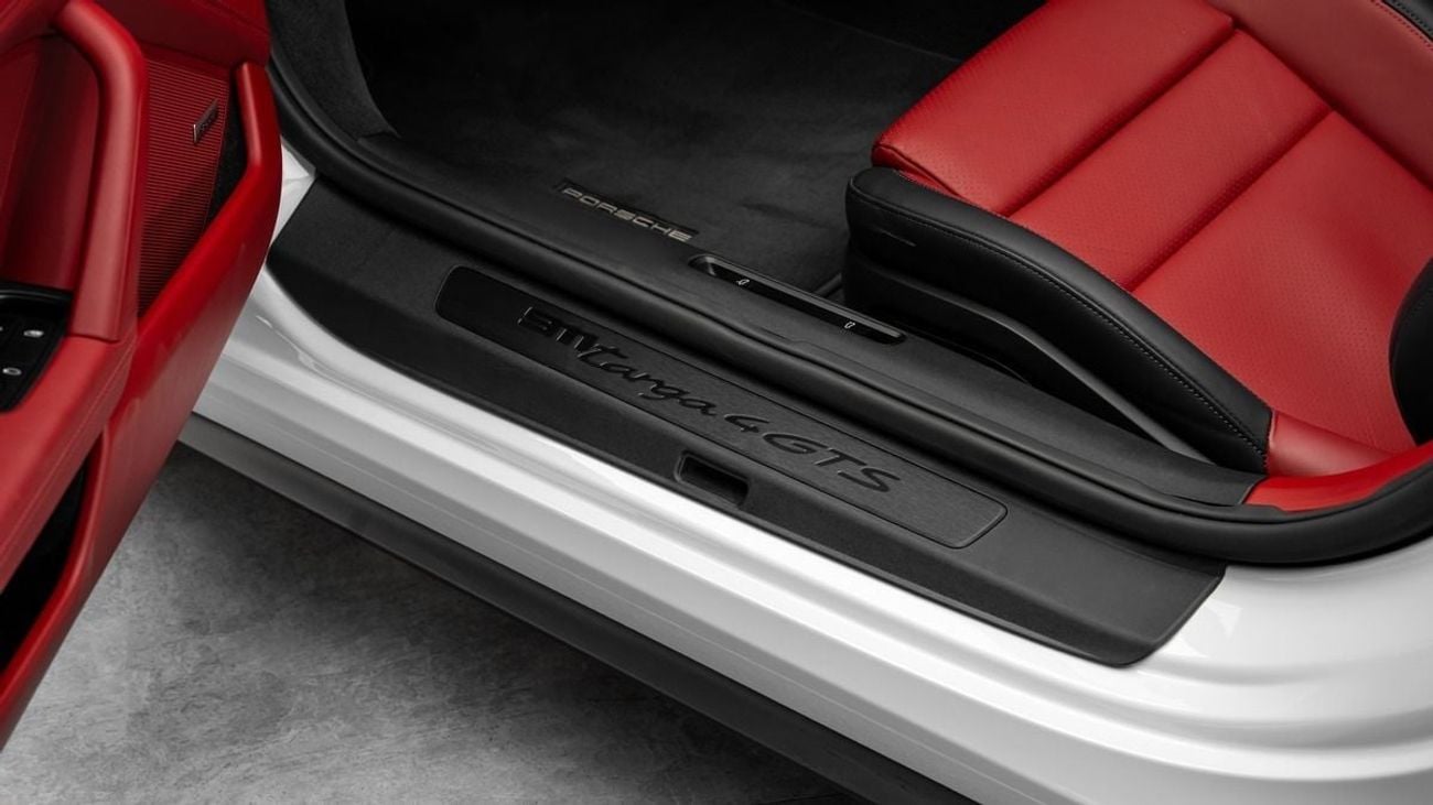 Porsche 911 Targa 4 GTS - 2026 - GCC Specs - Under Warranty