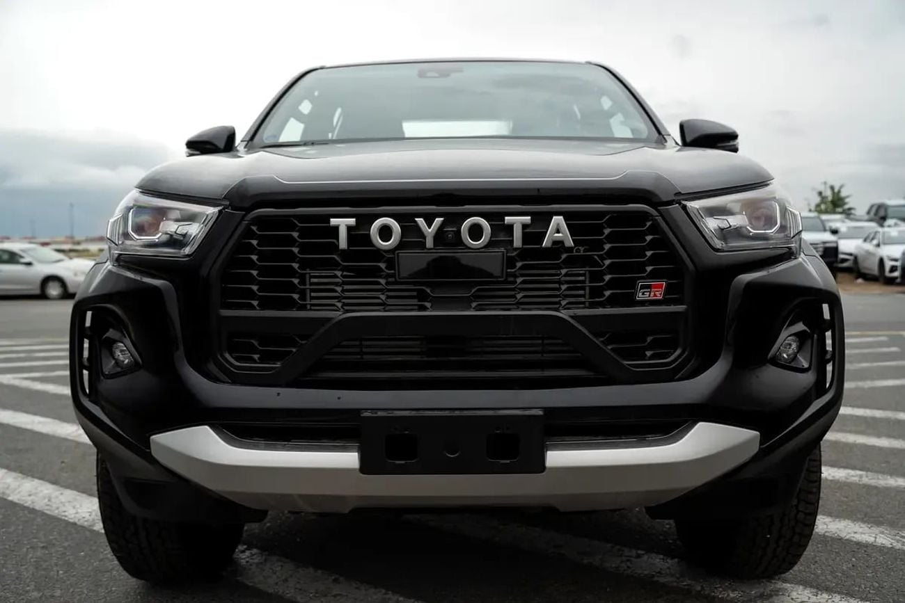 Toyota Hilux GR SPORT Toyota Hilux GR Sport 2.8L Engine 2026 GCC specs (FOR EXPORT ONLY)