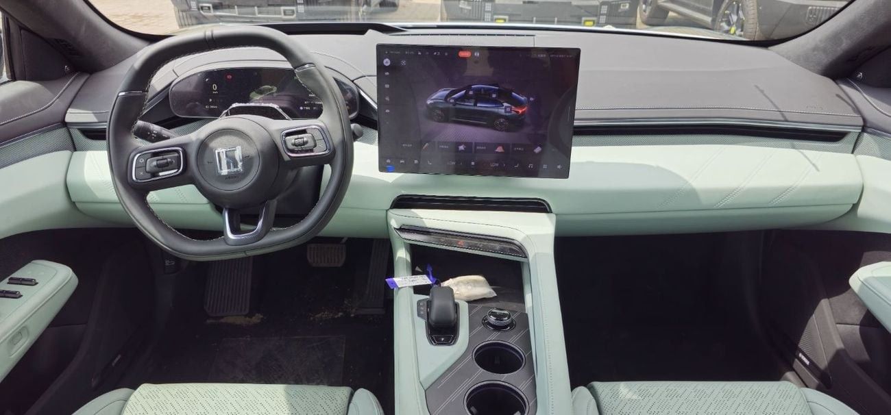 زيكر 001 Long Range RWD