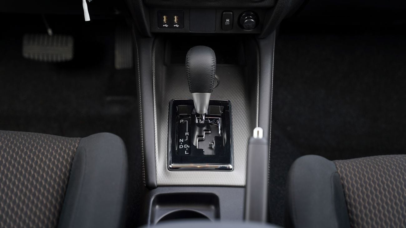 ميتسوبيشي ASX Brand New Mitsubishi ASX Basic GLX 2026 Export 2.0 2WD Petrol A/T|White/Black|ASX-BASIC-AW-26|