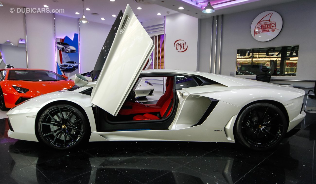 Lamborghini Aventador LP 700-4