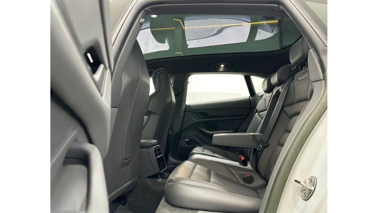 Porsche Taycan 2022 Porsche Taycan 4S Cross Turismo, August 2024 Porsche Warranty, Full Options, Low Kms, GCC