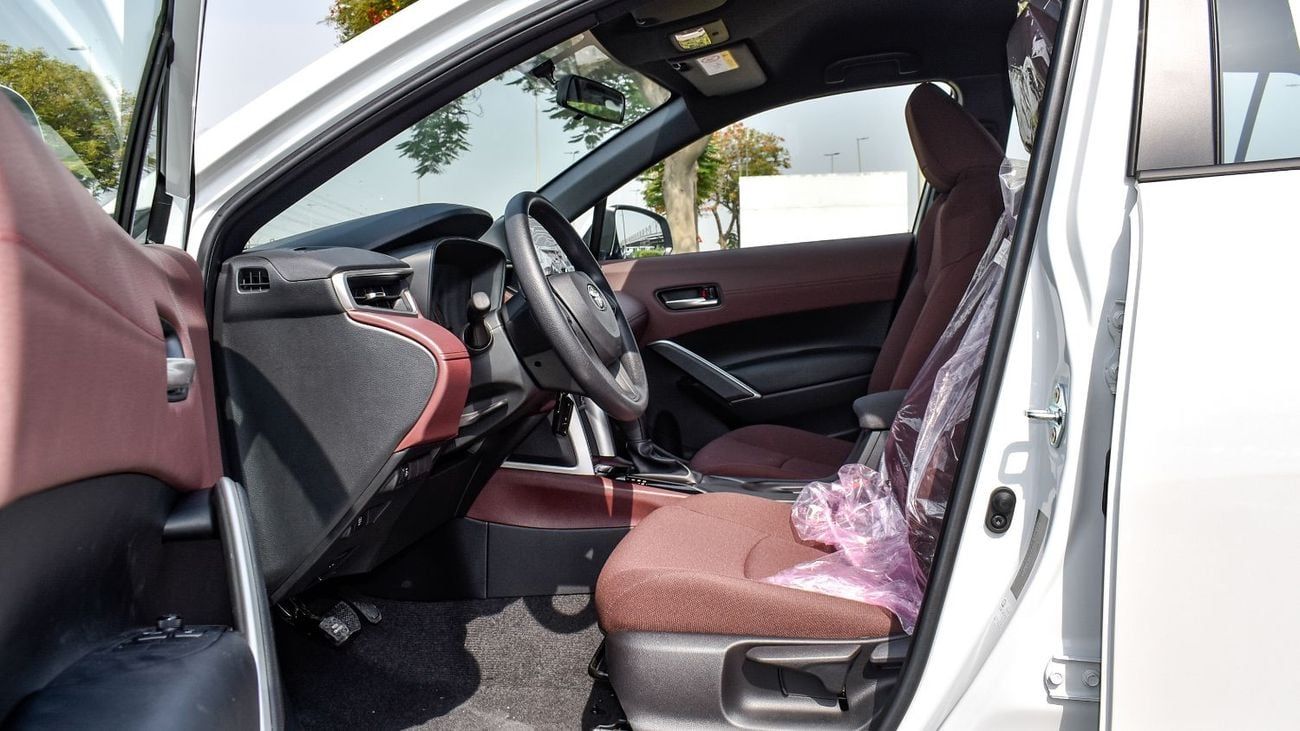 تويوتا كورولا كروس ECTAGR002 – 2025 Toyota Corolla Cross – 1.8L Petrol Auto – White