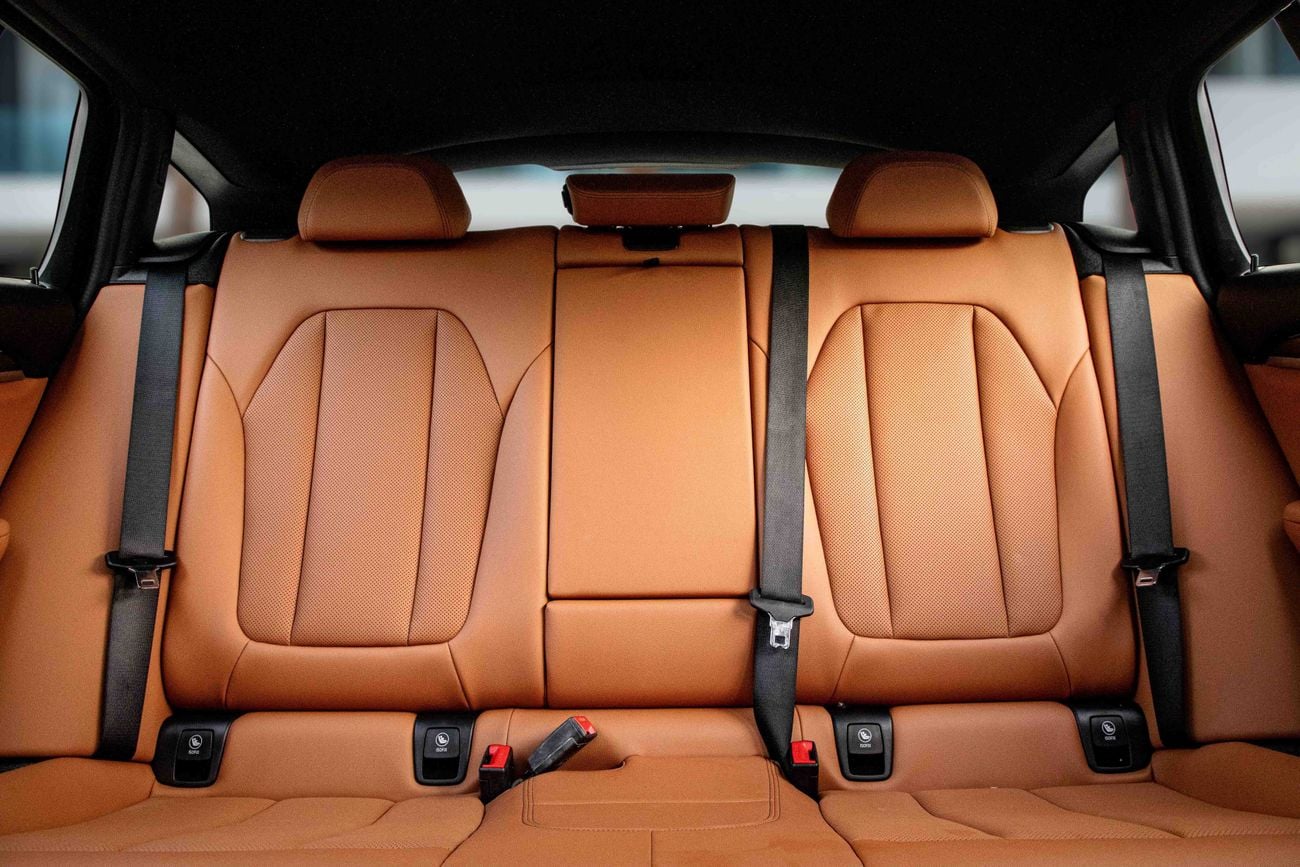 بي أم دبليو X4 X4 M-Kit | 3,525 P.M | 0% Downpayment | BMW Service History!