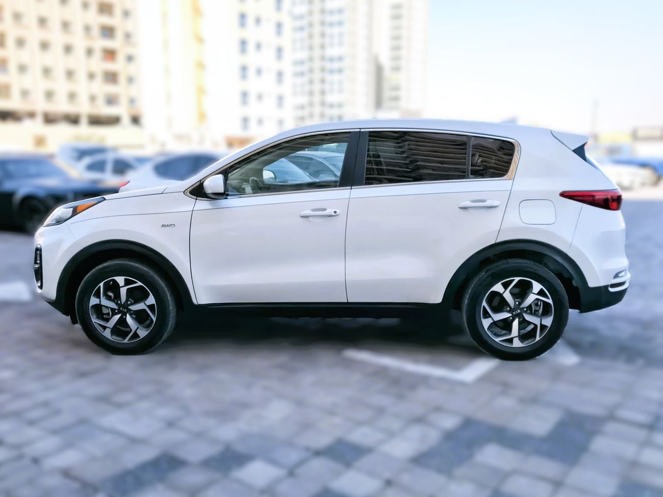 Kia Sportage LX  2.4L