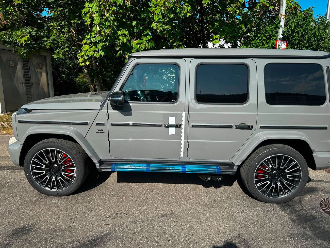 Mercedes Benz G 63 AMG 4X4² G-Class 2027 Mercedes-Benz G-Class G 63 AMG 4.0L V8 biturbo  AT Petrol