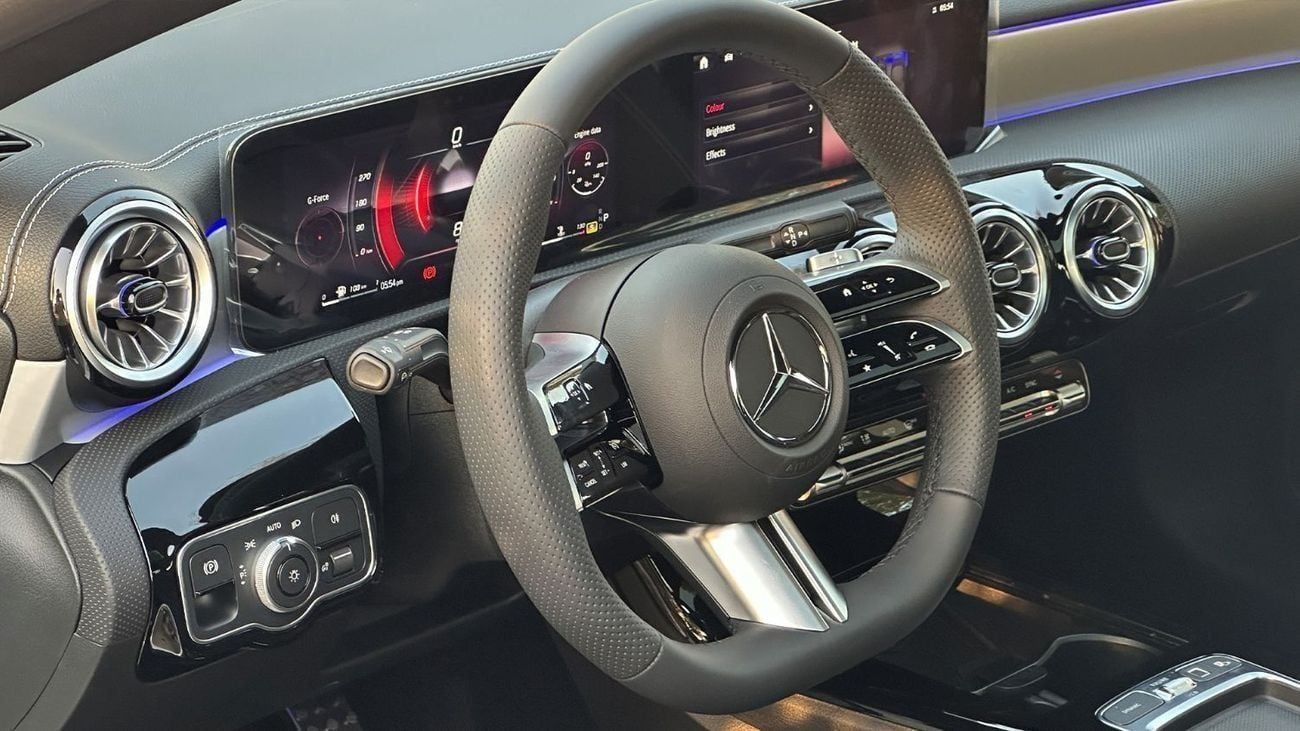 مرسيدس بنز CLA 200 PREMIUM PLUS