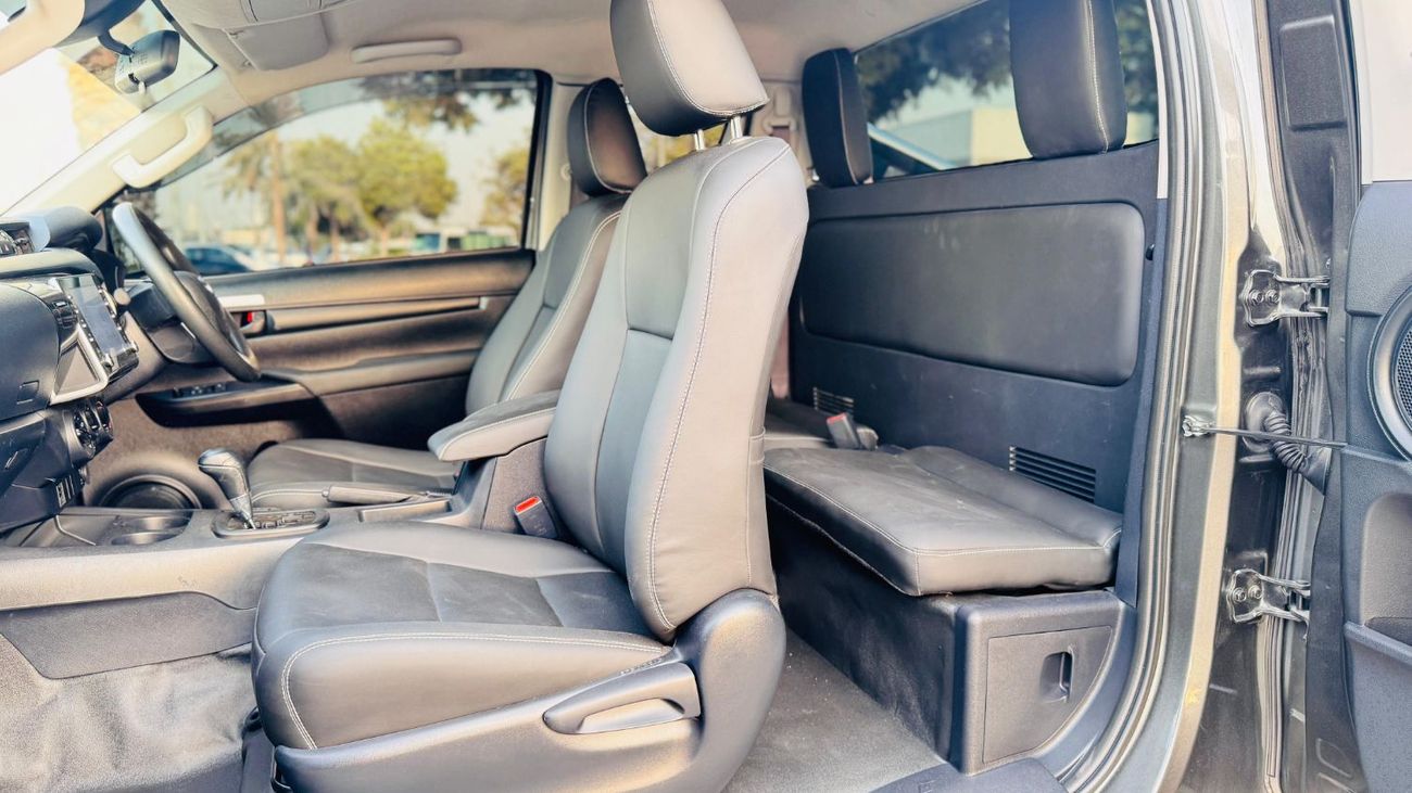 Toyota Hilux MODIFIED TO ROCCO | SMART CAB | 2.8L DIESEL ENGINE | 2022 |  AUTOMATIC TRANSMISION | RHD