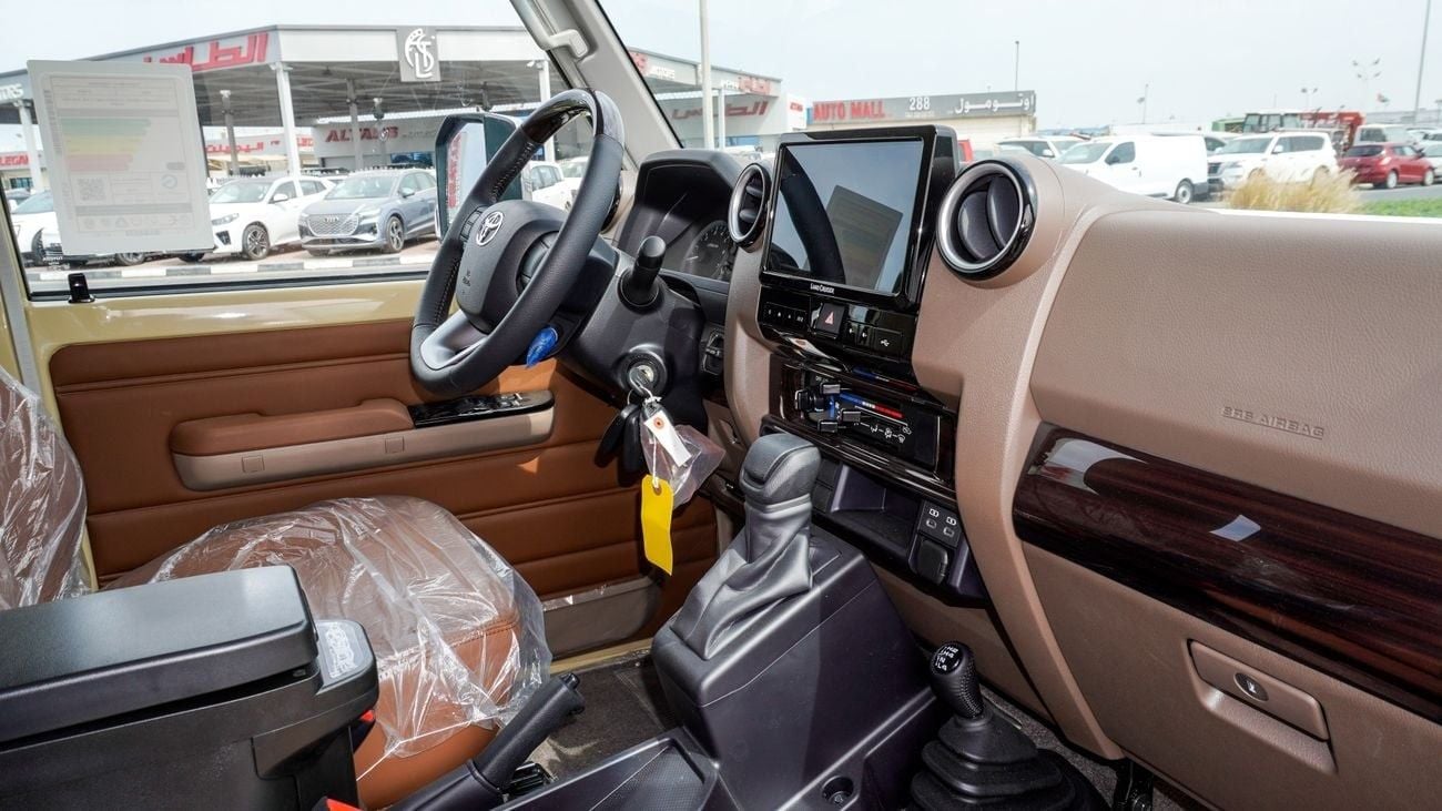 Toyota Land Cruiser 70 40Th 1984 anniversary LX 4.0 L V6