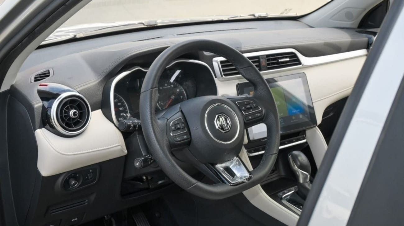 MG ZS Brand New MG ZS Luxury 2025 1.5L A/T FWD | Petrol| Silver/Black | N-ZS-1.5-P25-LUX | FOR EXPORT AND