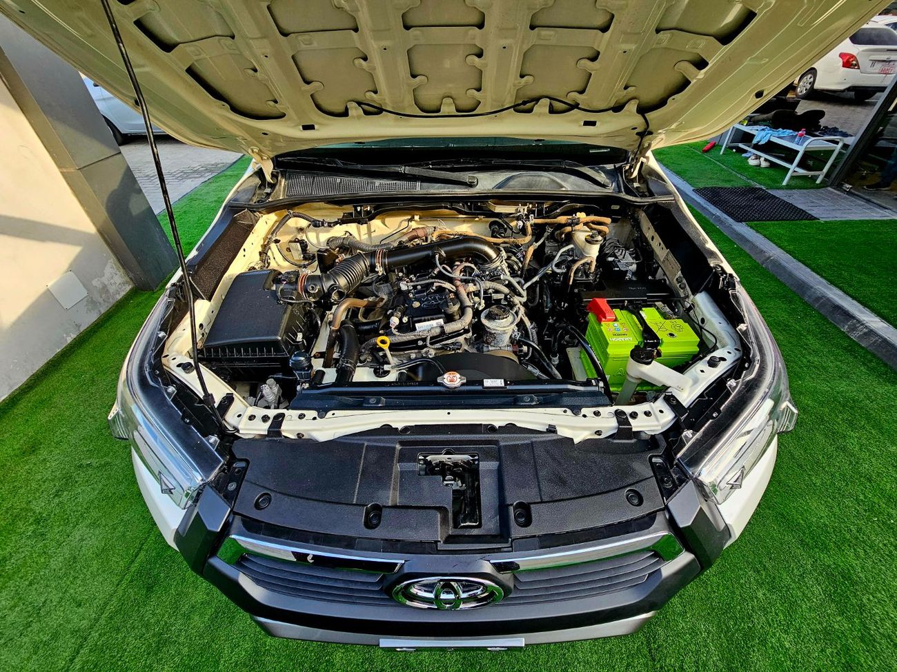 Toyota Hilux PATROL/ AUTO GEAR/ WIDE BODY / AUTO WINDOWS / FULL OPTION