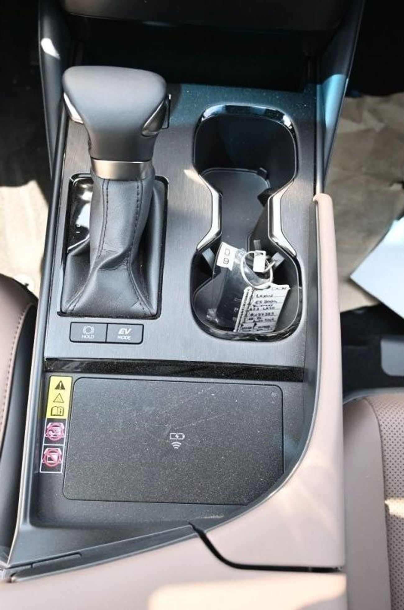 Lexus ES 300 Lexus ES300h 2.5L Hybrid, Sedan, FWD, 4 Doors, Radar, Cruise Control, Lane Assist, Front Electric &