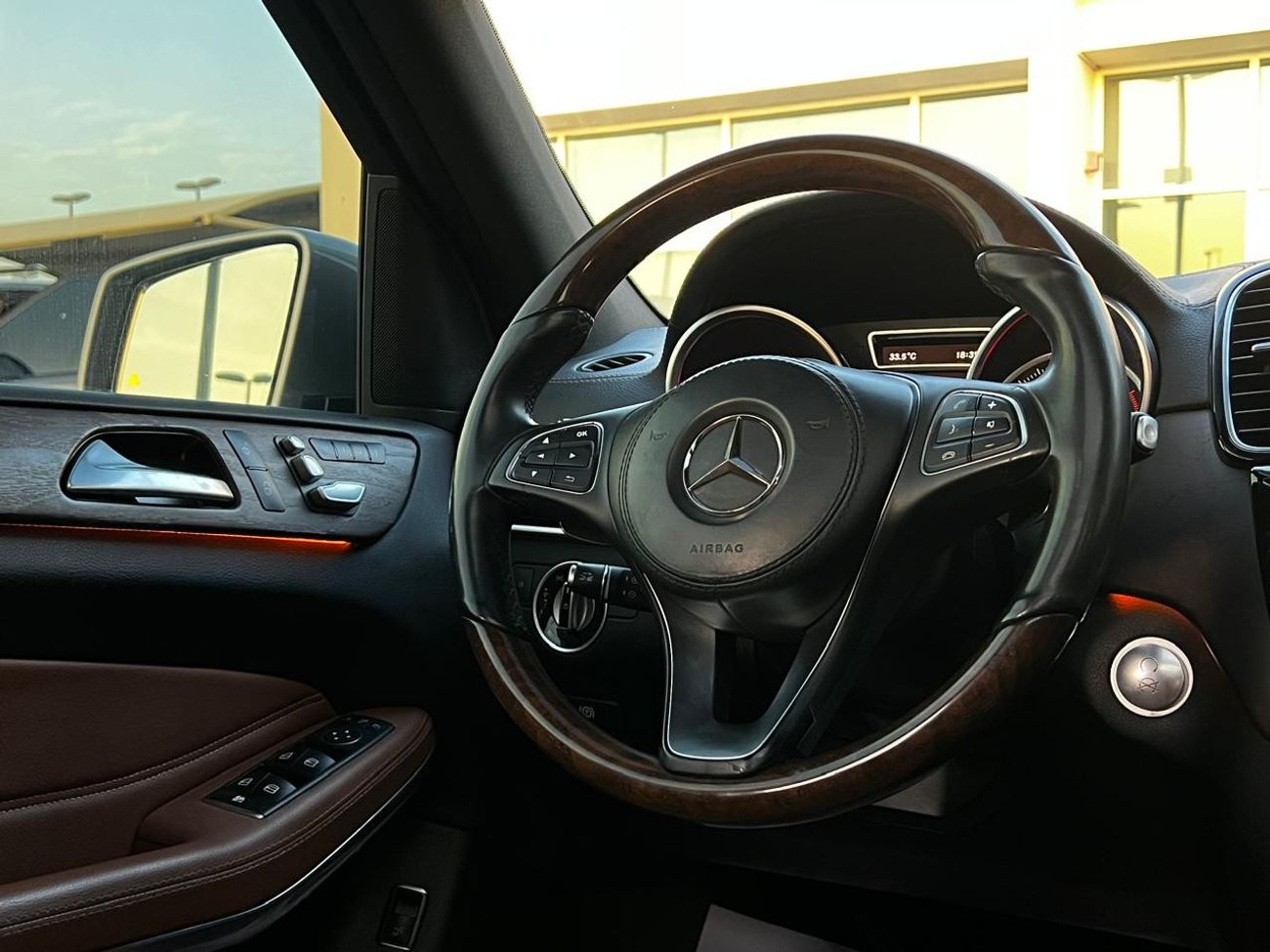 Mercedes-Benz GLS 500 Mercedes benz GLS500 Model 2016 Gcc specs