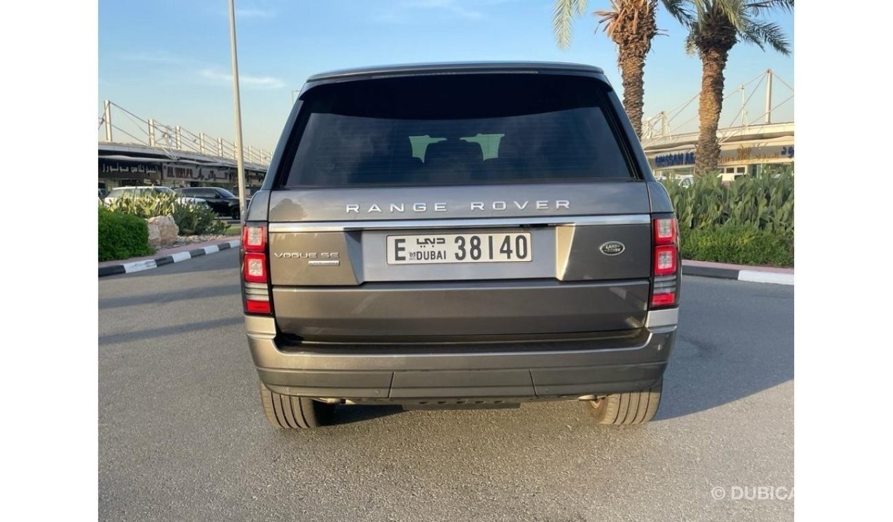 لاند روفر رانج روفر فوج V8 GCC SUPER CHARGE EXCELLENT CONDITIONS