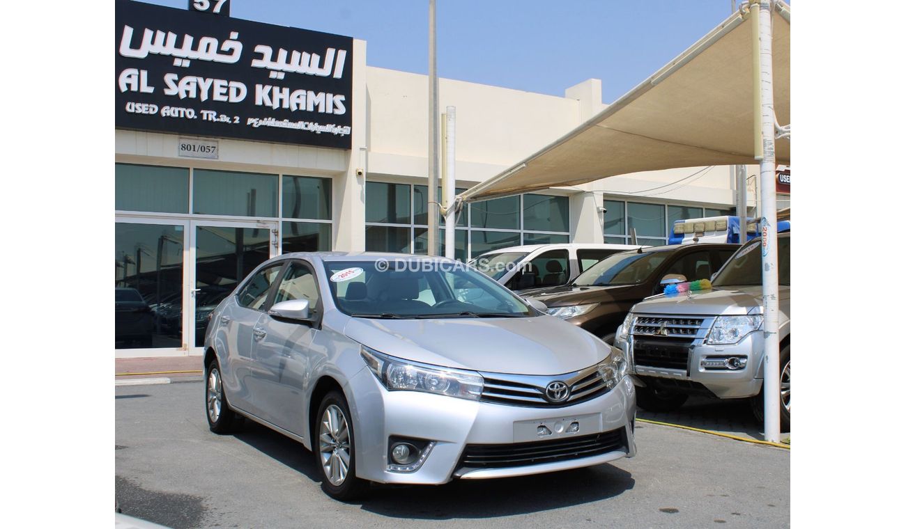 تويوتا كورولا SE+ خالية من الحوادث - خليجي - بصمة - مكينة  2000 سي سي - السيارة بحالة ممتازة من الداخل والخارج