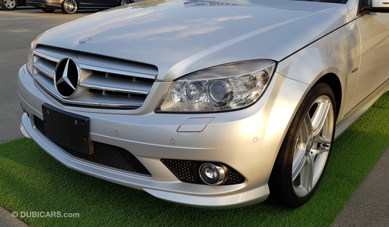 Mercedes-Benz C 300 2011- VERY CLEAN - NO ACCIDENTS . NOW ARRIVED FROM JAPAN - 40315 KM ONLY