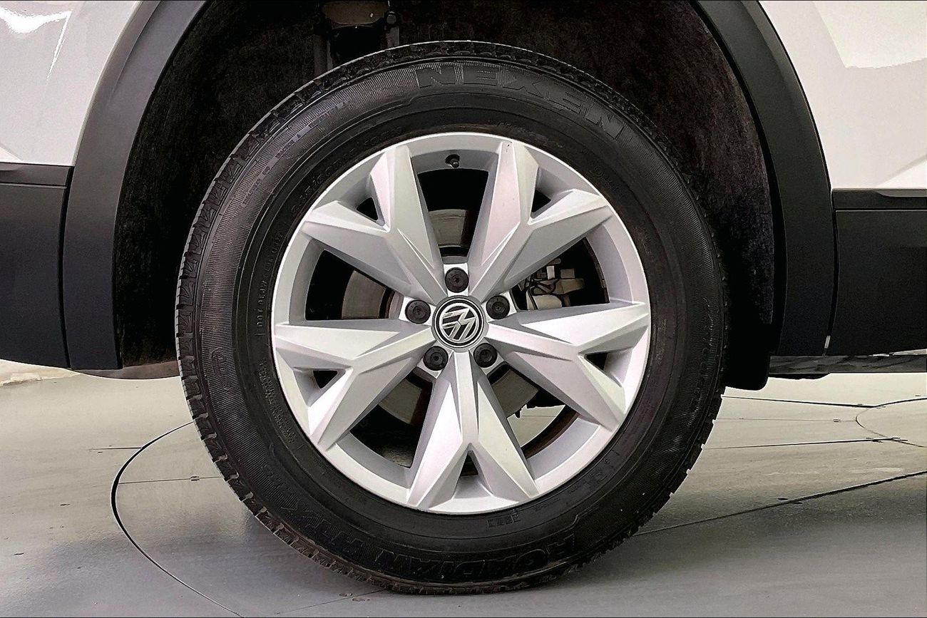 Lexus UX200 Premier | 1 year free warranty | 0 Down Payment