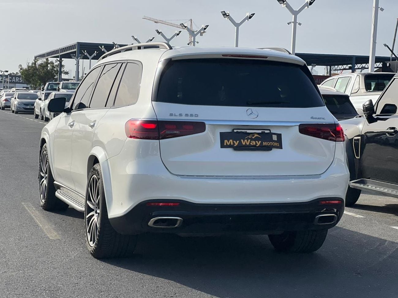 مرسيدس بنز GLS 580 Mercedes Benz GLS 580 4matic