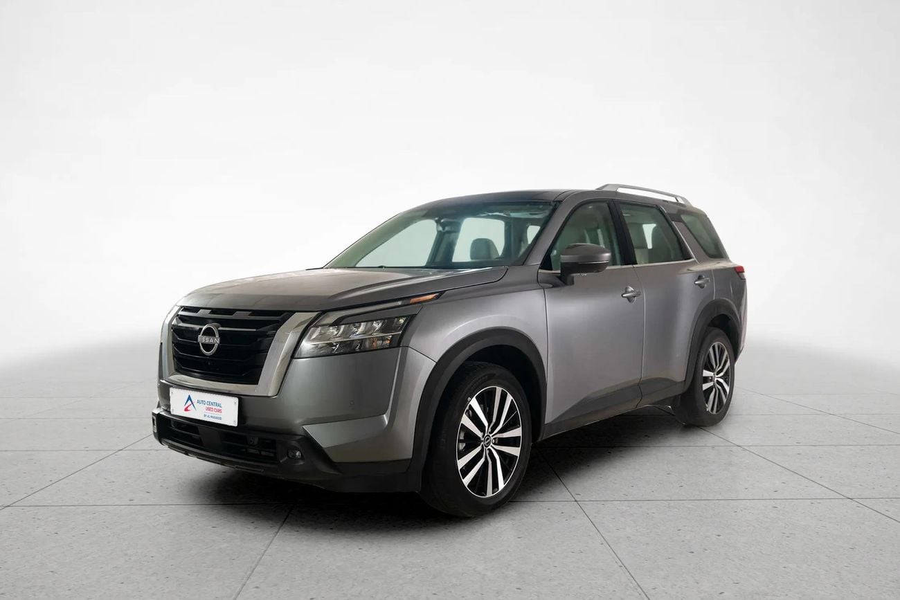 Nissan Pathfinder SV 3.5