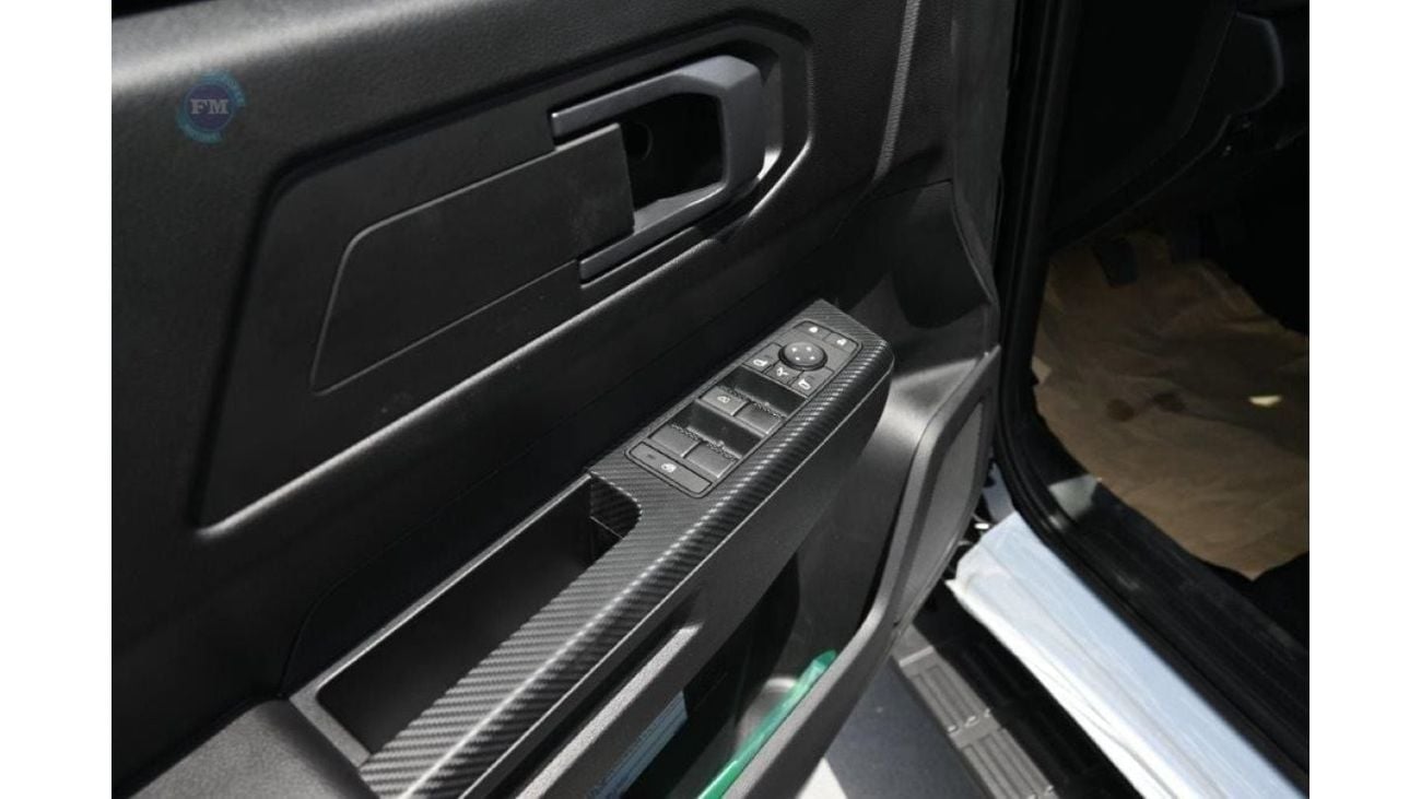 Mitsubishi L200 Double Cab GLX 2.4L Petrol