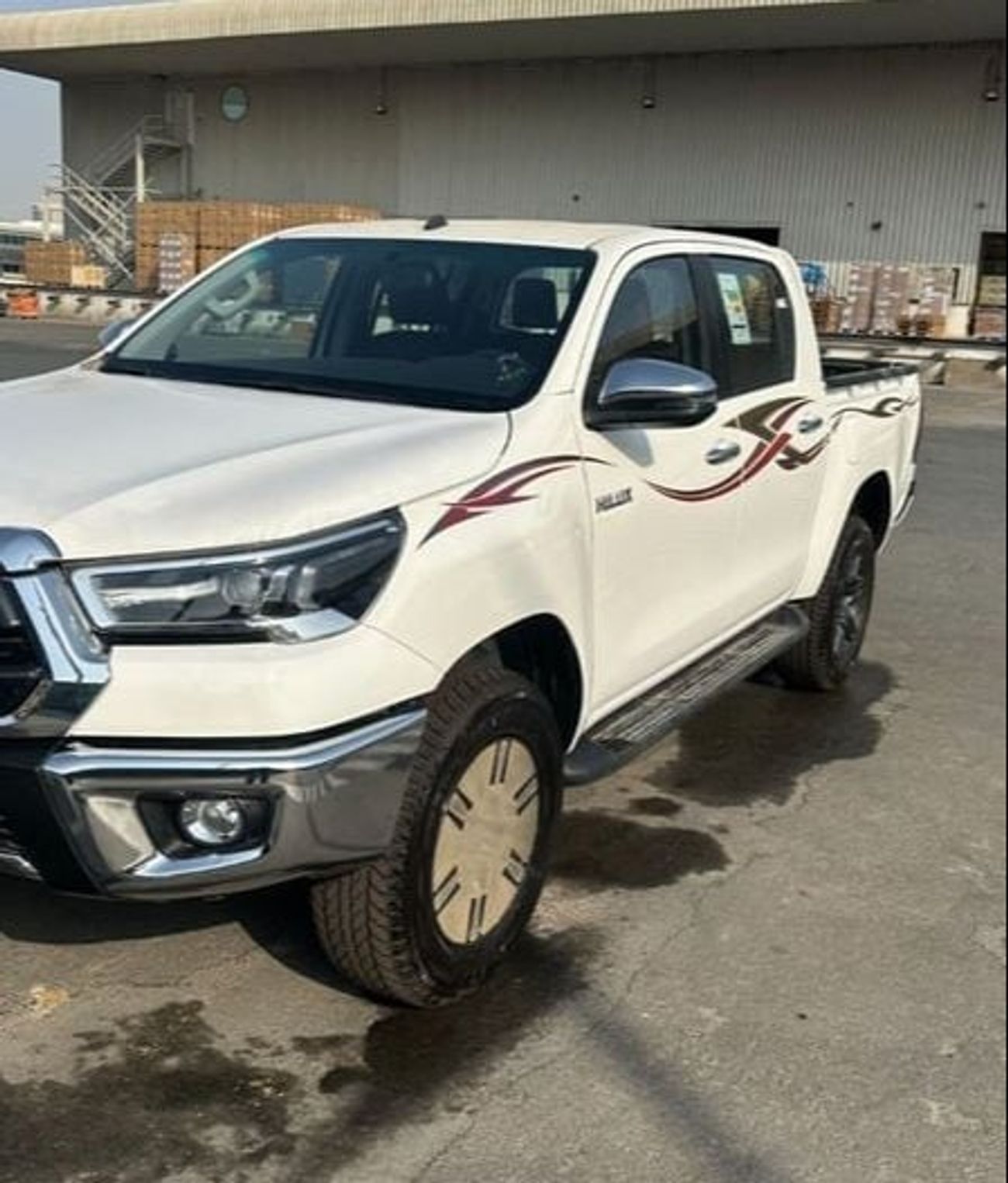 Toyota Hilux GLX 2.7L Double Cab Utility 4WD A/T 4X4 GCC FULL 1/1